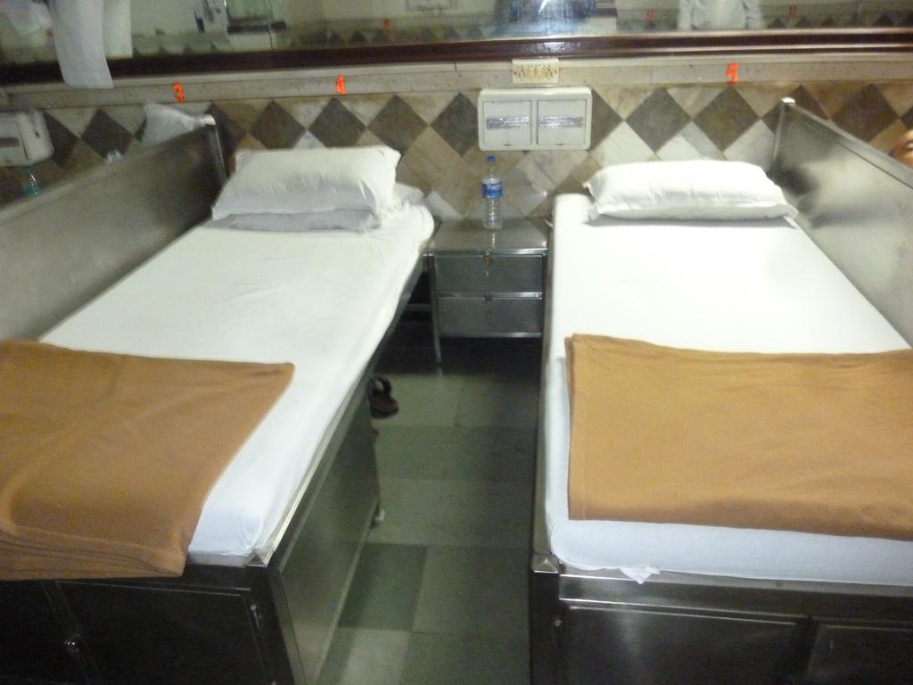 Yadgar Guest House Bombaim Exterior foto