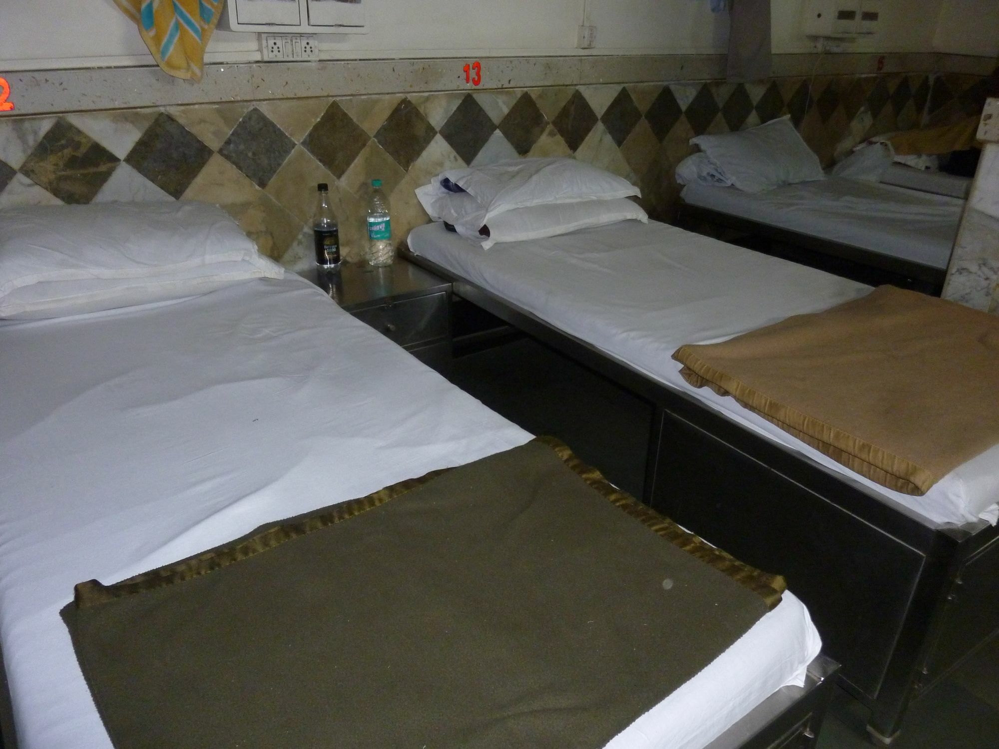 Yadgar Guest House Bombaim Exterior foto