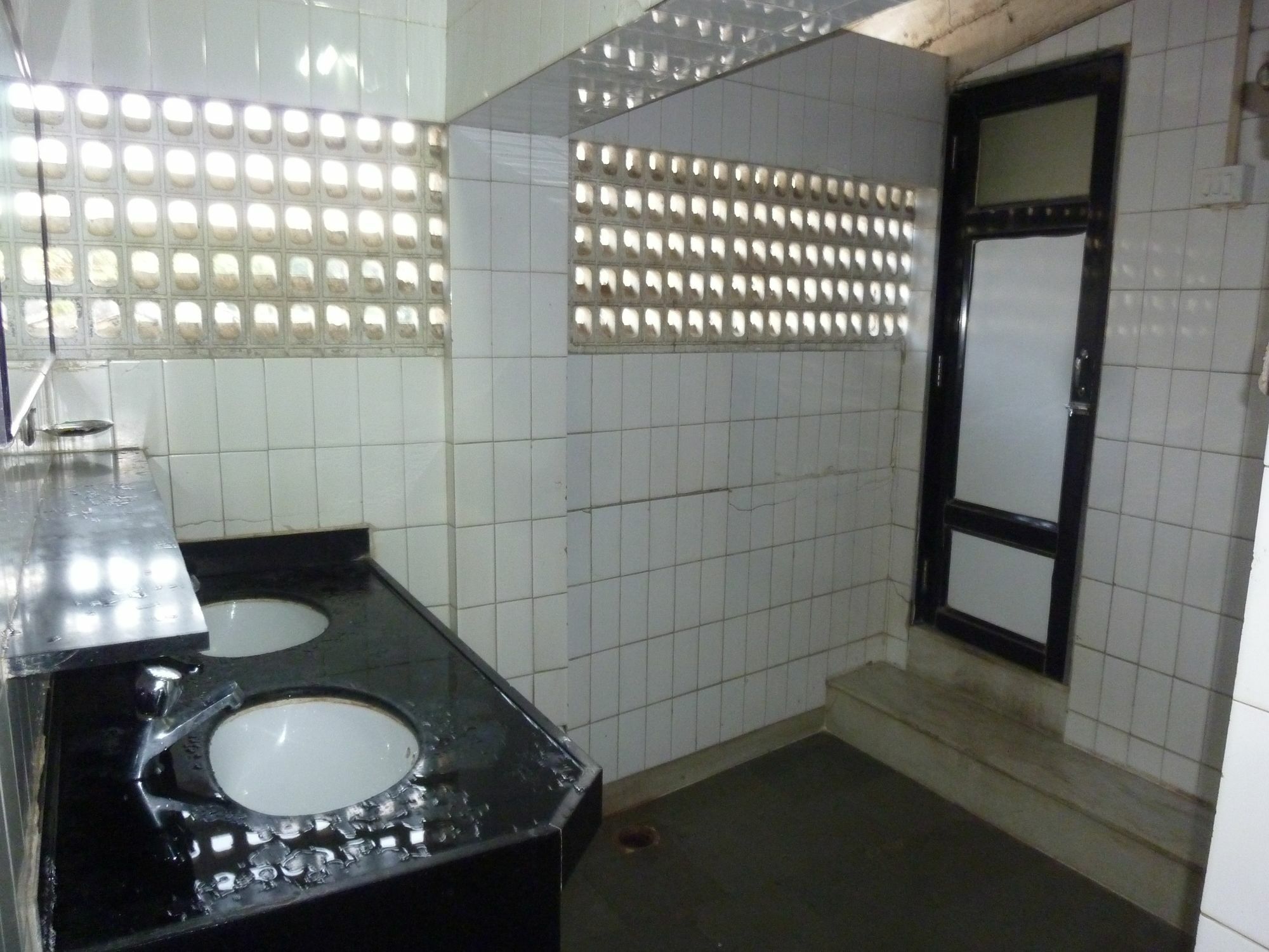 Yadgar Guest House Bombaim Exterior foto